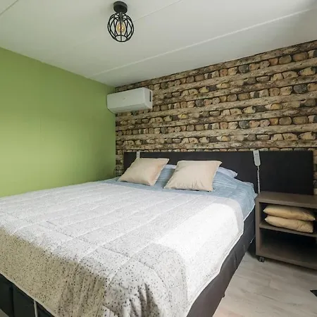 Tuinfluiter - 49 Chalet *