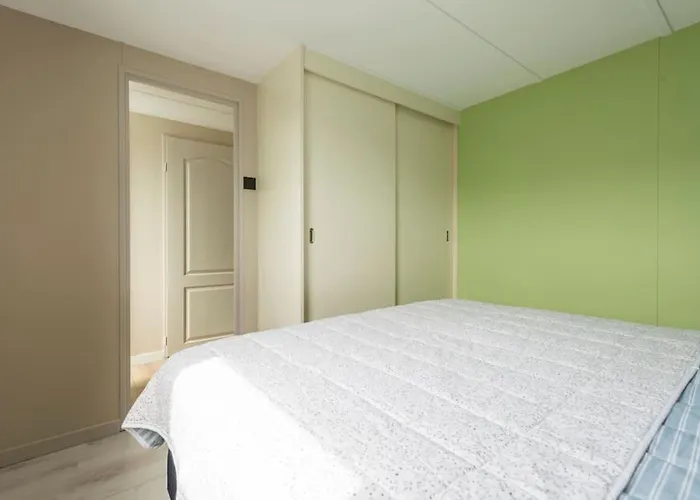 Σαλέ Tuinfluiter - 49 *